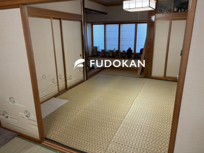 【和室】 | 天童市柏木町１丁目【中古住宅】 | 客間としてもお子様のプレイルームとしてもご活用頂けます。