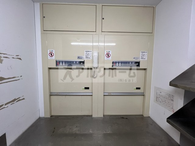 柏原市清州１丁目の店舗の内装