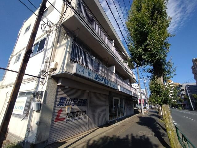 サンハイツの外観