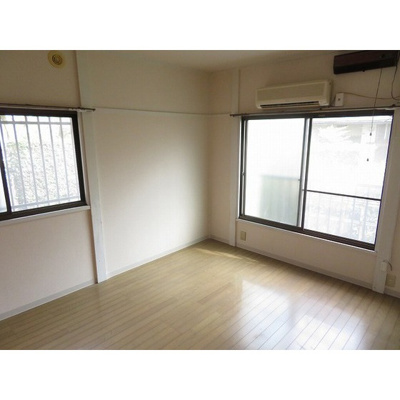 【居間・リビング】 | シルバーハウス | 居室