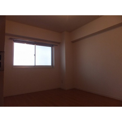 【居間・リビング】 | マンション国領 | 洋室5.5帖