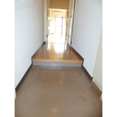 【玄関】 | パーソネージュ西大島 | 玄関