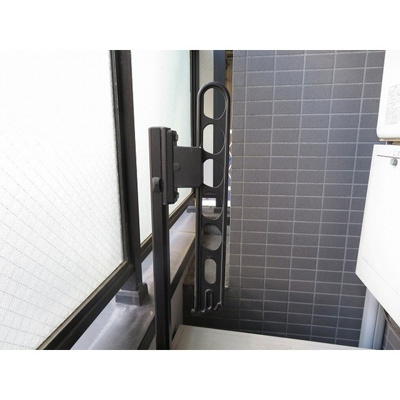 【バルコニー】 | エステート東池袋 | 洗濯竿置き場