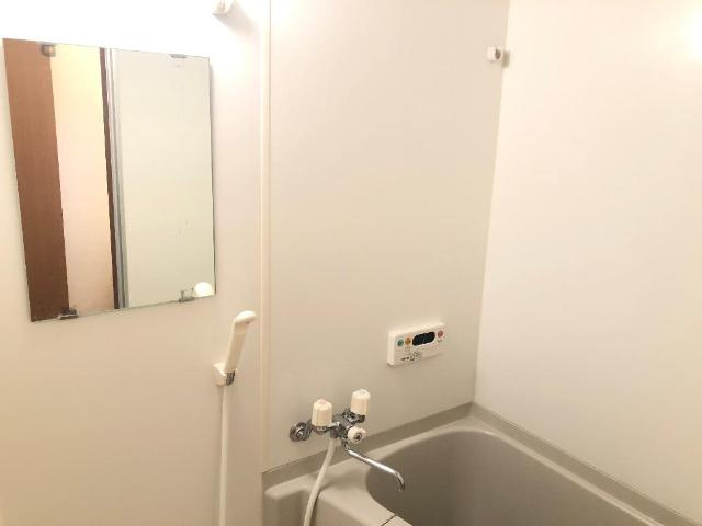 メゾン・アヴォセットの浴室|バス