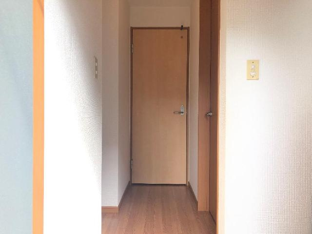 メゾン・アヴォセットの内装|廊下