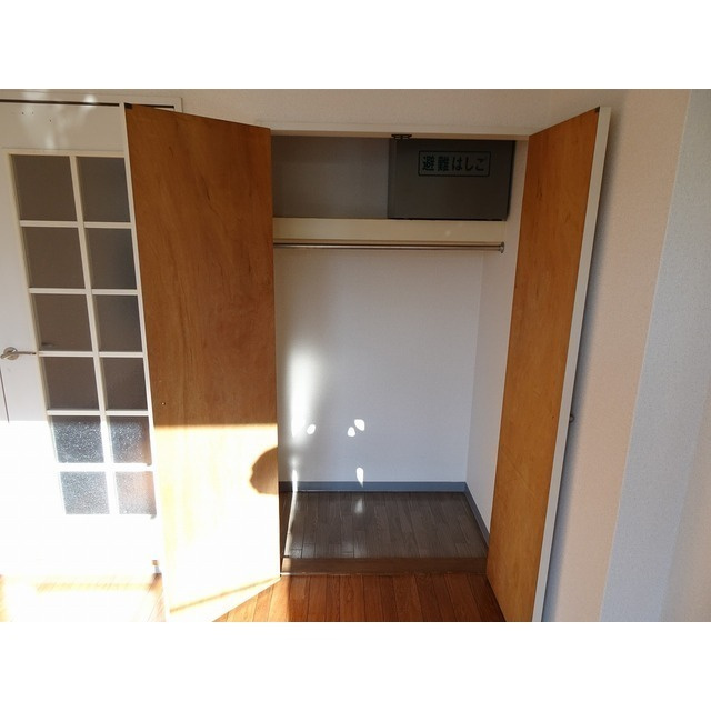 ドミール上池台の収納|クローゼット