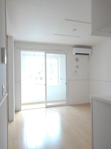 ラーレ　Ｗの居間・リビング|使いやすい居間です