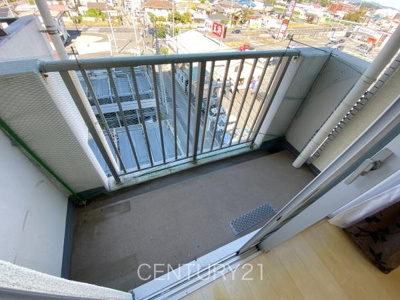 【バルコニー】 | モナーク伊勢崎 | 独立バルコニーが２ヶ所あります。