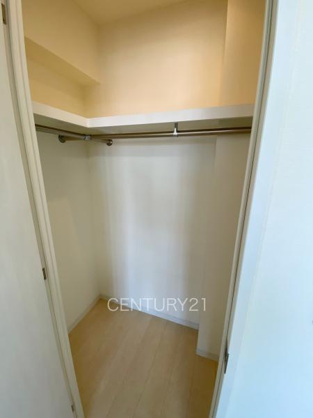 モナーク伊勢崎の収納|ハンガーパイプ付きクローゼットです。