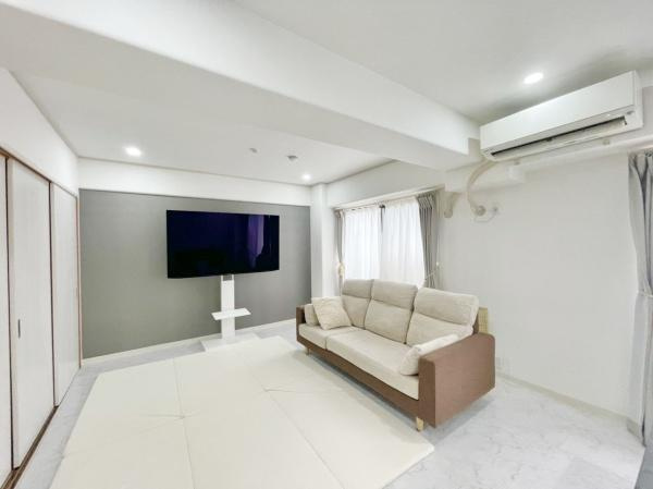 【居間・リビング】 | ライオンズマンション鳳壱番館 | ご家族の対話を重視したリビング！『ただいま！』『おかえり！』の声がいつも聞こえて安心です♪ 