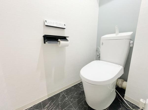 【和室】 | ライオンズマンション鳳壱番館 | DKと隣接した4.5畳の和室。
お子様の遊び部屋・お昼寝スペースとして使うのもオススメです♪