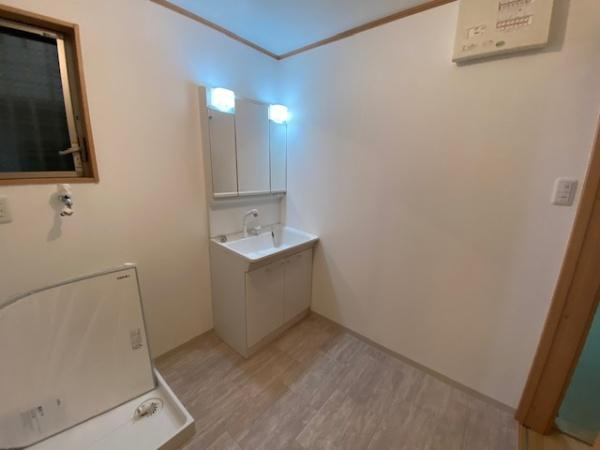 【独立洗面台】