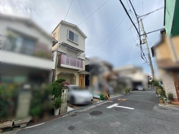 【前面道路含む現地写真】