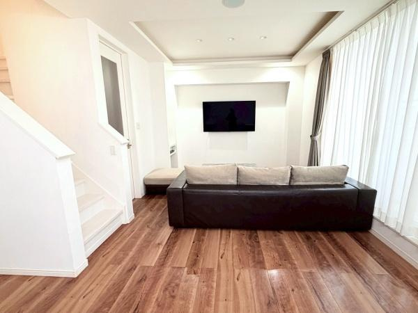 【居間・リビング】 | 大阪市鶴見区鶴見4丁目　中古戸建