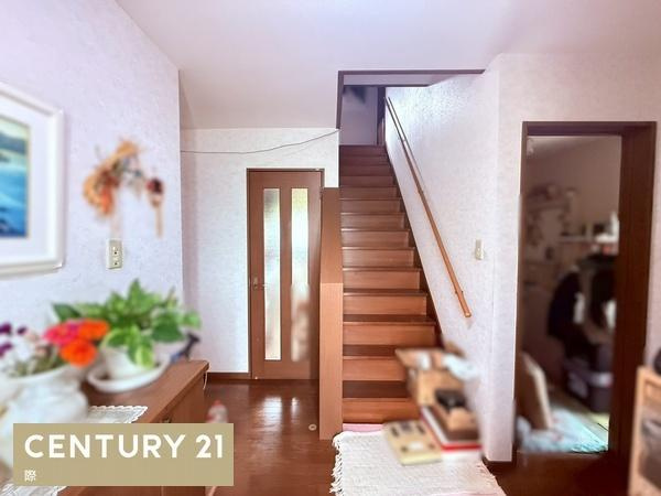 和歌山市川辺　中古戸建の玄関