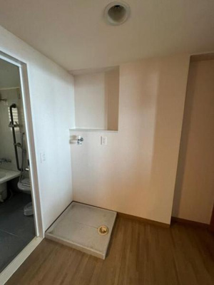 【洗面所】 | グランヴィラージュ | 洗濯機置き場