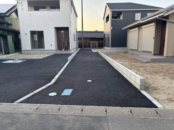 高浜市神明町第5　全2棟・1号棟の駐車場|２台駐車できます！