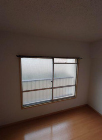 浜野マンションの洋室