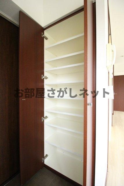 ゼクシア市谷台【11月中旬空き予定】の収納|靴入