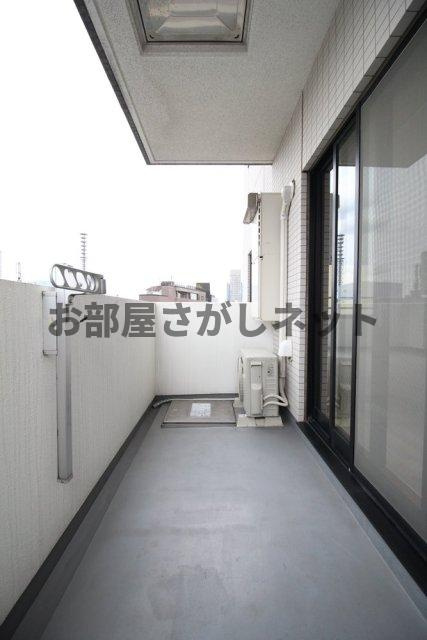 ゼクシア市谷台【11月中旬空き予定】のバルコニー|暖かな日差しのふりそそぐバルコニー