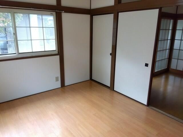 フレンドリープラザⅡの居間・リビング