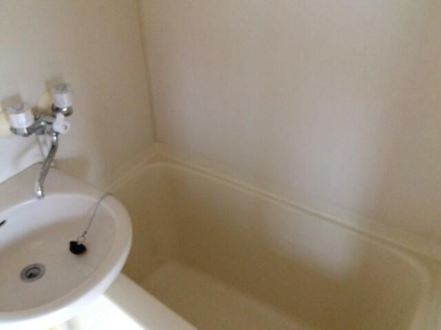 フレンドリープラザⅡの浴室