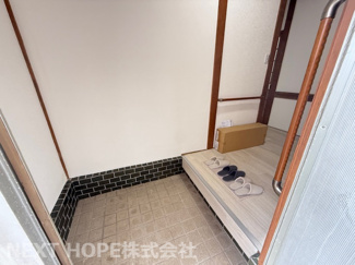 【玄関】 | 尼崎市南武庫之荘６丁目中古戸建 | スッキリとした玄関です♪