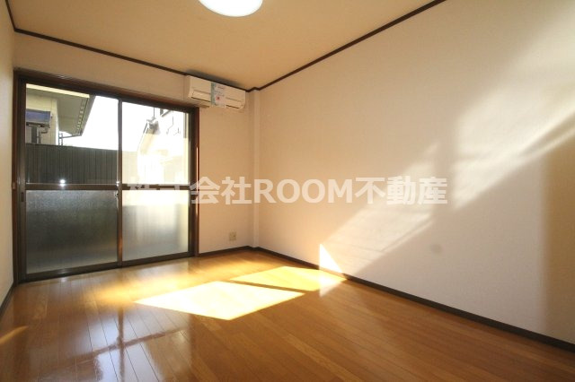 GLORIAの居間・リビング|ゆったり過ごせるリビングです