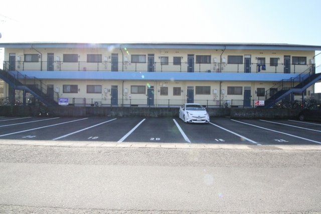 GLORIAの駐車場|駐車場に車を止められます