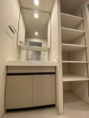 【独立洗面台】 | アーバネックス新町 | デザイン性に優れた洗面化粧台！収納もあって便利！