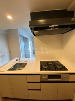 【キッチン】 | アーバネックス新町 | 3口ガスコンロにグリルも付いており便利なキッチンです♪