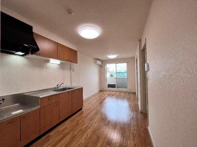 【居間・リビング】 | レジデンス向野 | リビング