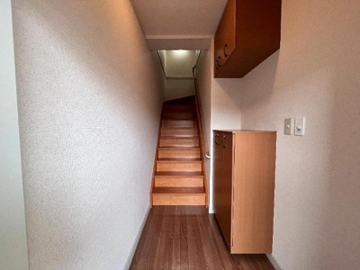 【玄関】 | レジデンス向野 | 玄関