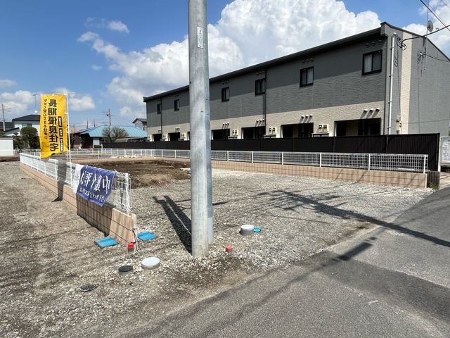 下野市石橋　新築戸建1-4の駐車場