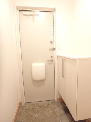 【玄関】 | グランモア緑 B