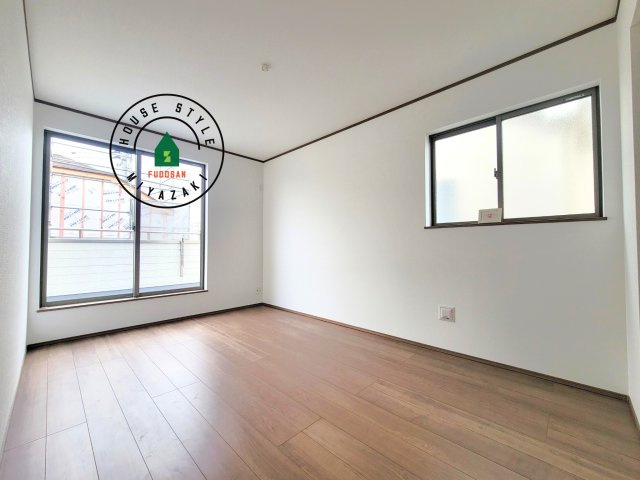 宮崎市永楽町95番　(1号棟)の内観：施工例|主寝室には収納力に優れたクローゼットがありますので、お部屋もすっきり片付きます。