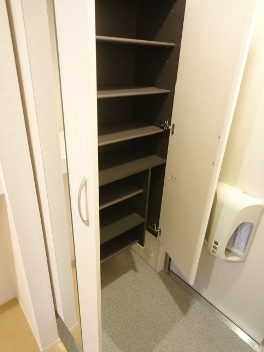 アムール城南　B棟の玄関