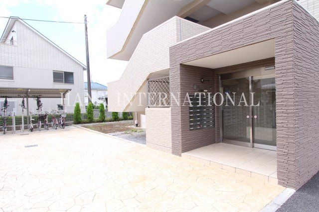 パレス・アムールⅡのエントランス