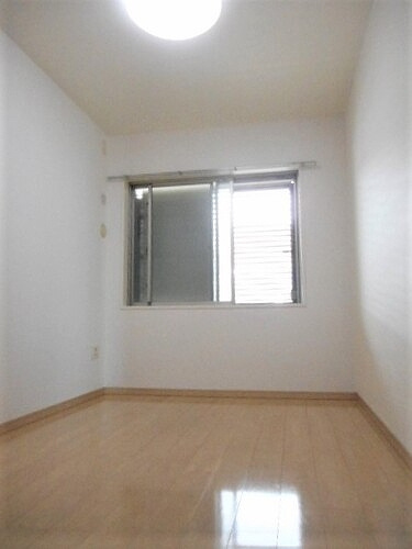 ライオンズタワー神戸旧居留地の内装|洋室約６．０畳　※前回募集時／２０２３年９月の写真