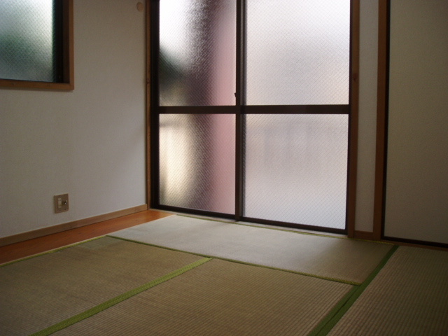 ＳＴプラザの和室|柔らかい畳が心地よい和室