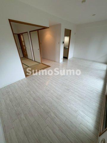 コンフォート西神戸の居間・リビング|ゆったりとしたリビングです