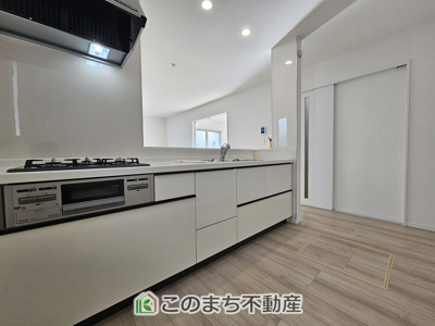 【キッチン】 | ハートフルタウン宇都宮市今泉町2541番　B号棟 | 人気の対面式キッチン☆料理をしながらご家族とコミュニケーションが取れます♪