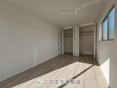 【洋室】 | ハートフルタウン宇都宮市今泉町2541番　B号棟 | 南向きで陽当たりの良い洋室♪風通しもよく快適です☆