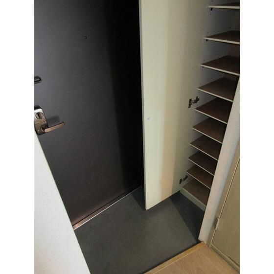 ハイグレイス・Ｔの玄関