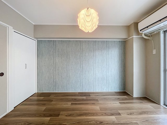 マルビシマンション天満の洋室|こちらの洋室で趣味の時間をお楽しみください