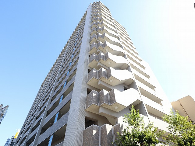 アルファステイツ大学病院通り