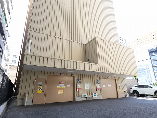 アルファステイツ大学病院通りのその他