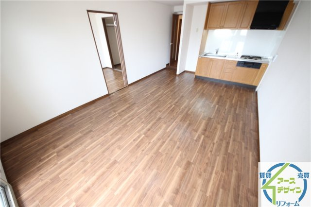 サンコミュニティの居間・リビング