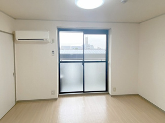 【洋室】 | ピュアコート　(2)弐番館