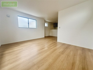 【居間・リビング】 | 水廻り集中型　食洗器付き　リビングイン階段　全6棟　3号棟　新井